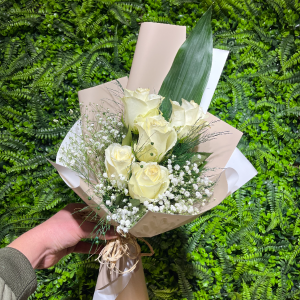  Burdur Çiçek - 5'Li Beyaz Gül Buketi