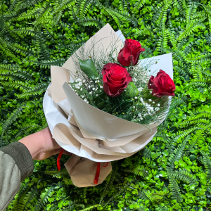 Burdur Çiçekçi - 3'Lü Kırmızı Gül Buketi